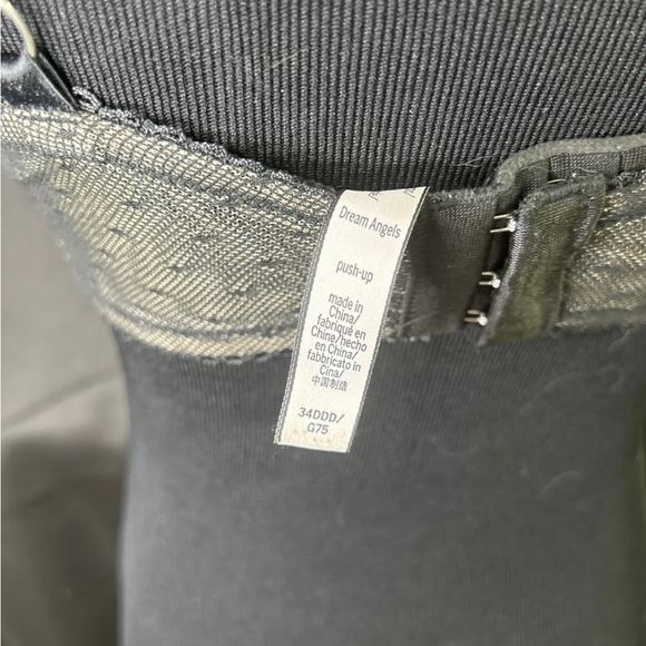 Victoria Secrets 34DDD Black lace dream angles push up - Picture 4 of 6